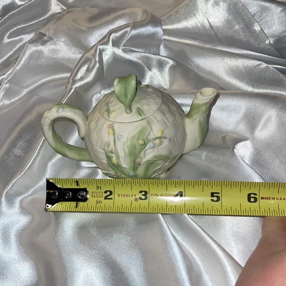 Small Ceramic Teapot White Basket Weave Design with pastel Leaves and flowers